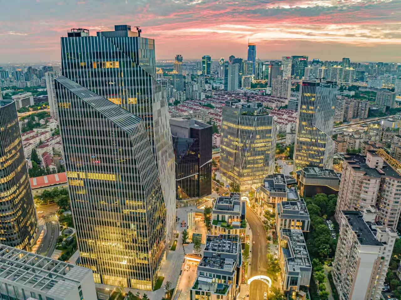 长宁国际发展广场外观